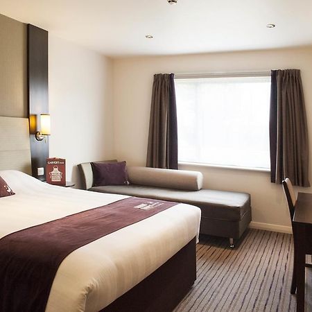 Premier Inn Chester Central - North Extérieur photo