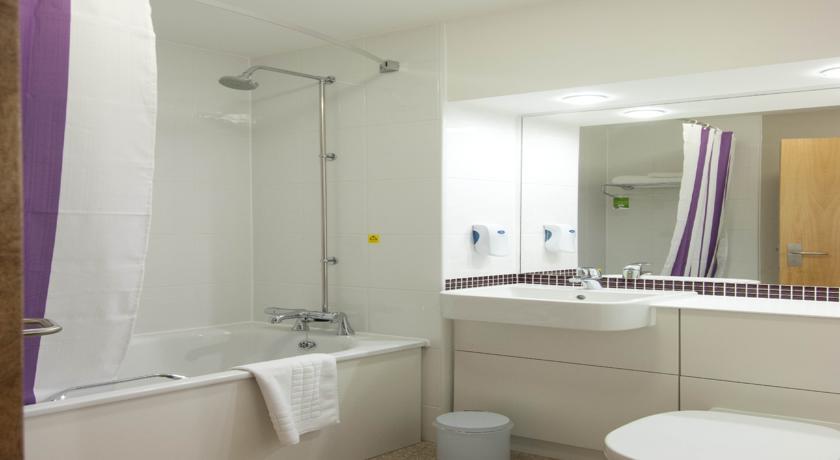 Premier Inn Chester Central - North Extérieur photo