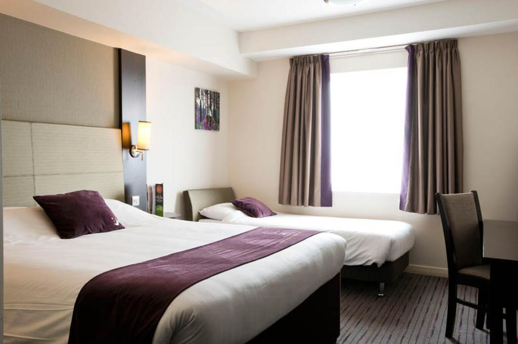 Premier Inn Chester Central - North Extérieur photo
